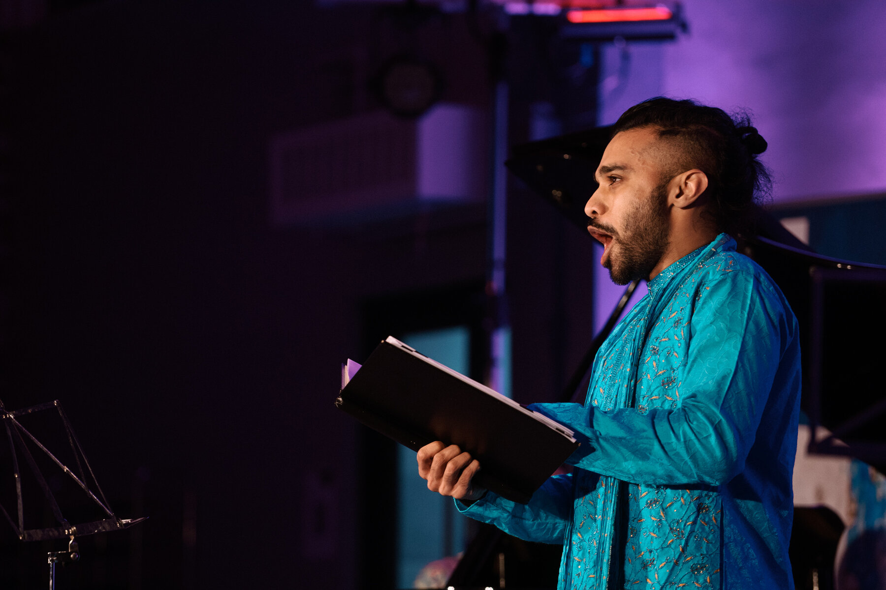Oscar Castellino singing powerfully at the Leeds Lieder Festival